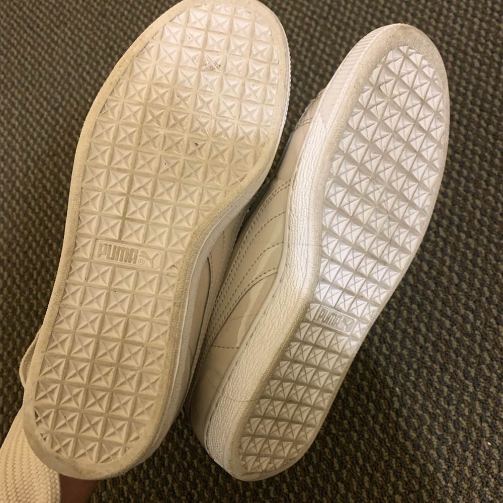 Beige puma sneakers size 8 - Picture 4 of 5